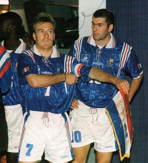 96欧洲杯法国对捷克（1996年欧洲杯法国）