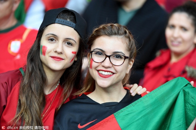 2016欧洲杯波兰女球迷（2016年欧洲杯波兰对葡萄牙）