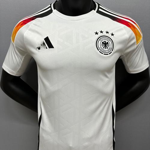 欧洲杯德国球衣长袖（欧洲杯德国衣服）